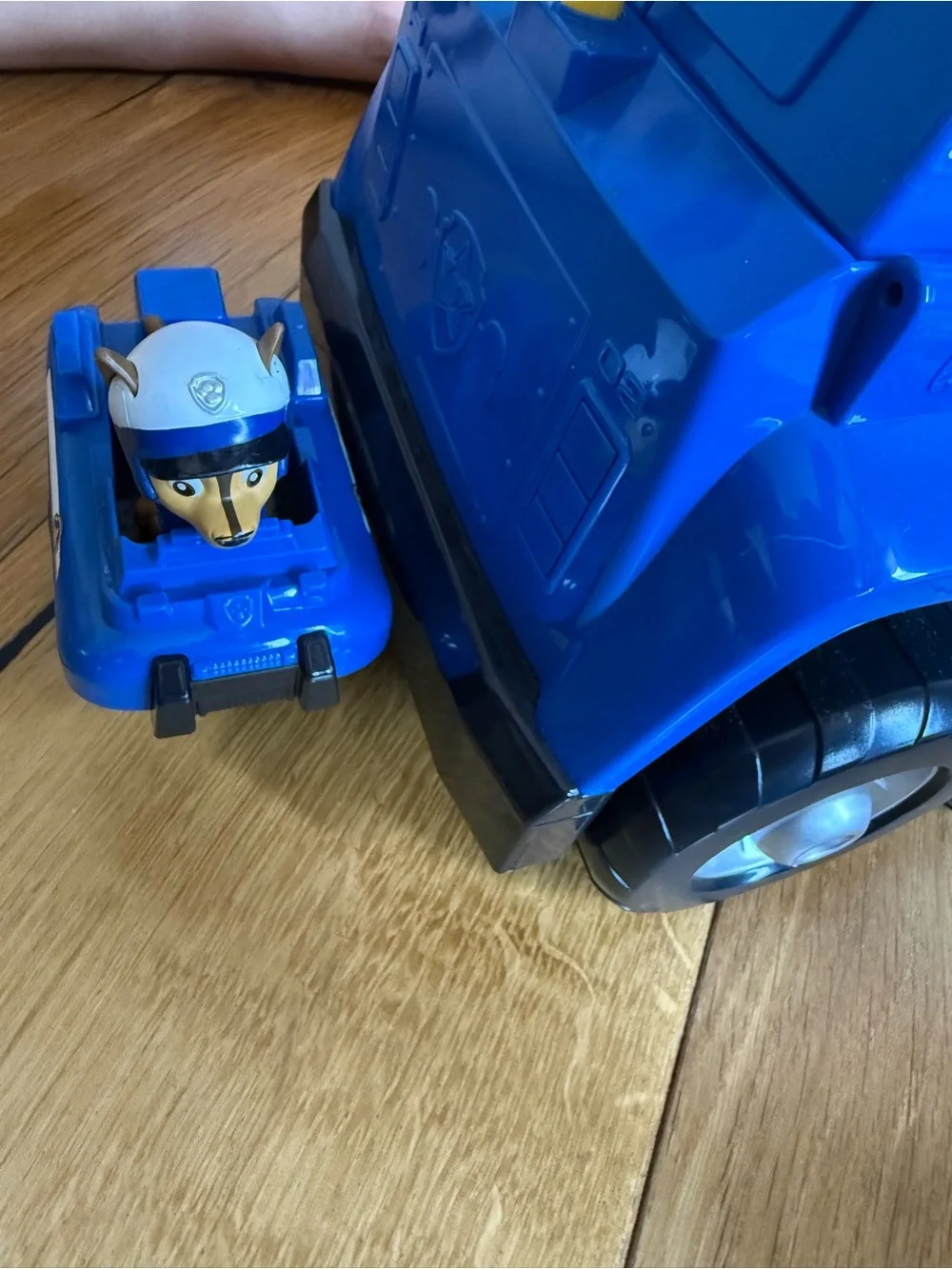 EUC Paw Patrol, Chase’s 5-in-1 Ultimate Cruiser with Lights and Sounds | Age 3+